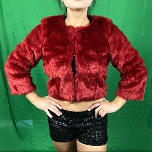 Red faux fur coat 3/4 sleeve - size medium